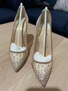 Christian Louboutin (Bisa NEGO) Like NEW. Lengkap box + dust bag + receipt