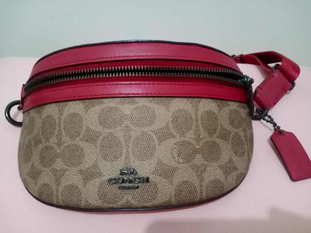 COACH Signature waist bag Authentic, Barang Mewah, Tas & Dompet di
