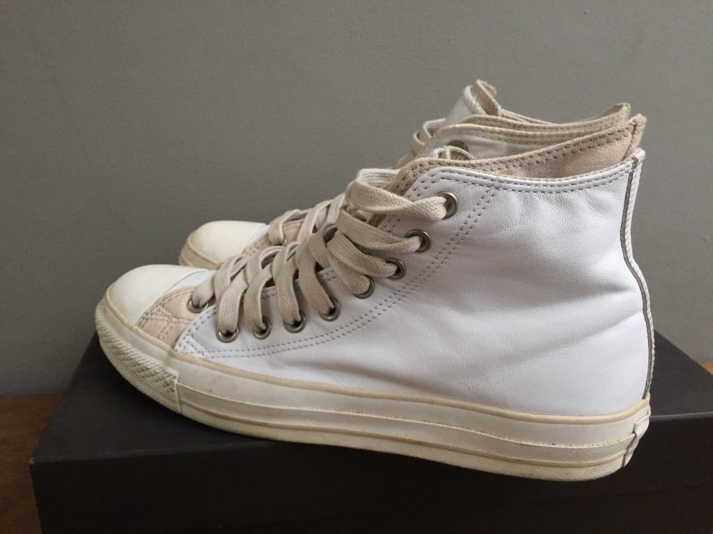 Converse broken white hot sale