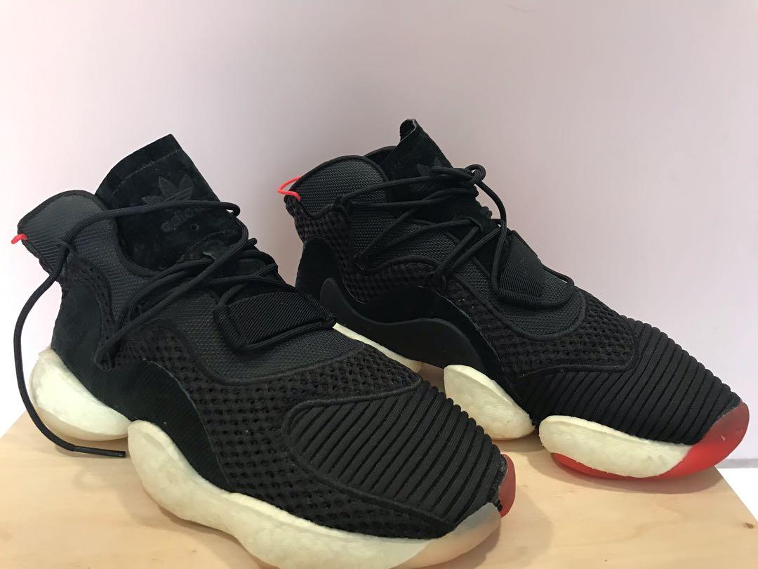 Byw black top