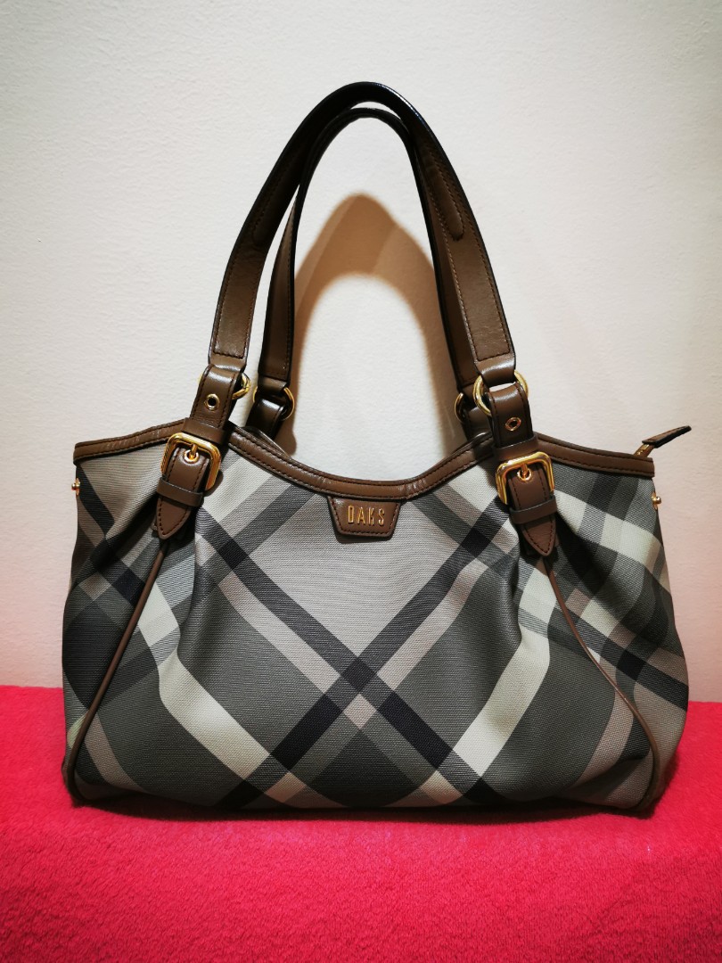 Daks shop shoulder bag