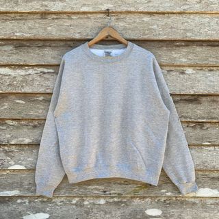 (Category: ) located in . Submitted by second.garments (Listing ID 1083689182, Image 1). Description: .