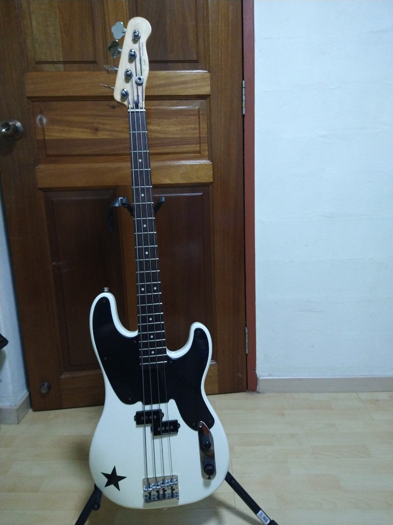 Squier 51 clearance precision bass