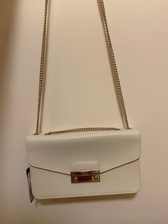 （分類：）位於 。 由 itoen.t 提交（商品編號 1083835429，圖片 1）。簡介： 。