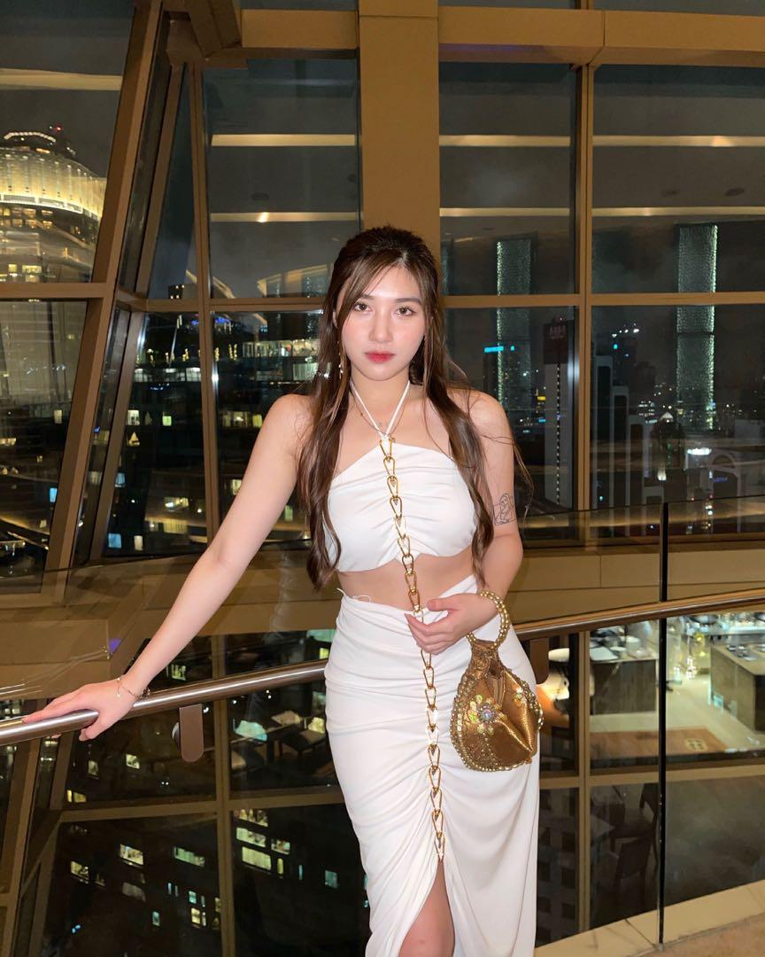 Party wear top neck chains