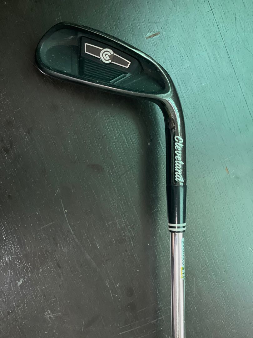 Golf Club Cleveland Chipper, Sports Equipment, Sports & Games, Golf on Carousell