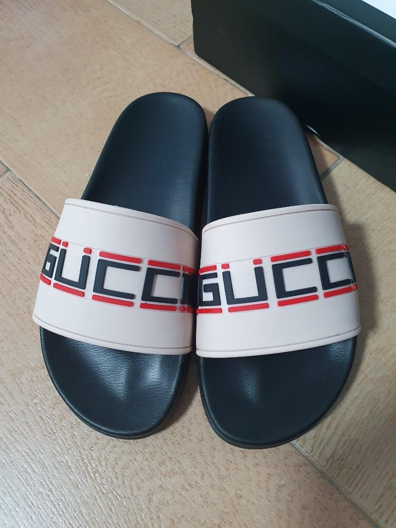 Gucci men's pursuit 72 rubber slides on sale