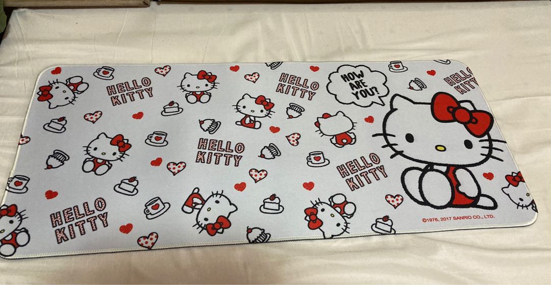 hello kitty table mat, Furniture & Home Living, Kitchenware & Tableware