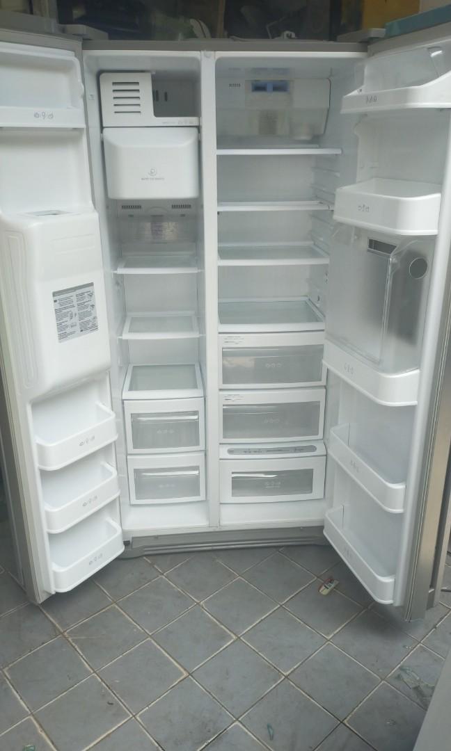 Lg fridge water dispenser, TV & Home Appliances, Kitchen Appliances