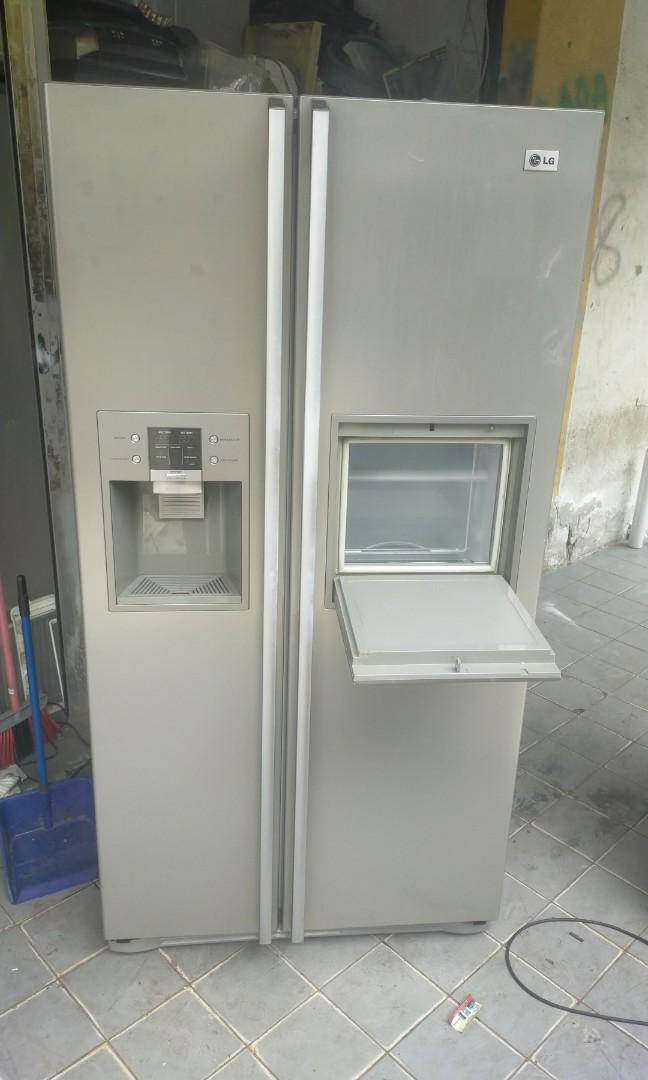 Lg fridge water dispenser, TV & Home Appliances, Kitchen Appliances