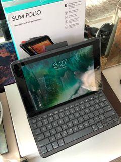Logitech Slim Folio iPad Keyboard Case Logitech Slim Folio iPad Keyboard Case