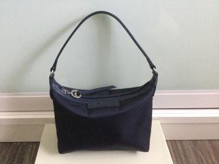 FINAL REDUCTION: Longchamp Le Pliage Néo Small Bucket Bag, Women's Fashion,  Bags & Wallets, Cross-body Bags on Carousell