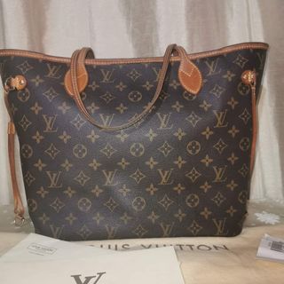 (Category: ) located in . Submitted by prettybaggies (Listing ID 1083864514, Image 1). Description: .