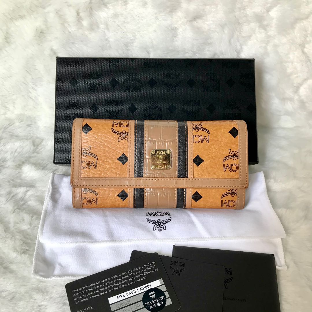 long wallet mcm