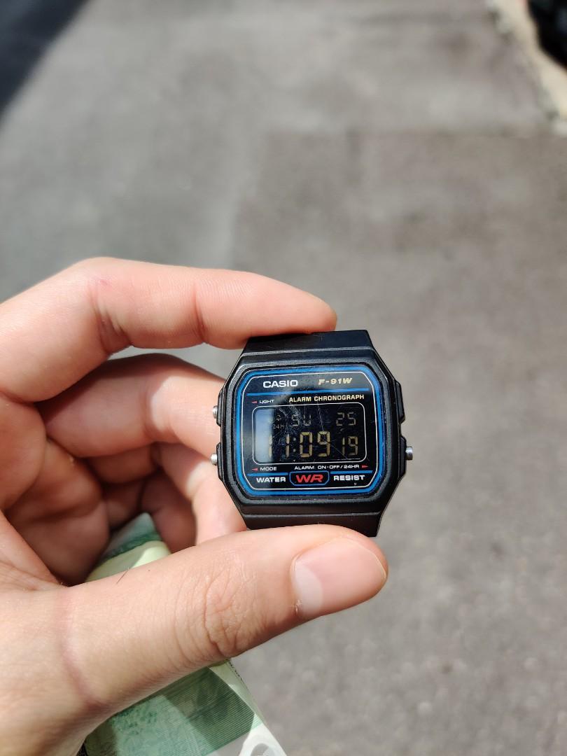 Negative display F 91w