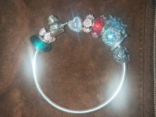 (Category: ) located in . Submitted by colorlifes (Listing ID 1083700483, Image 1). Description: .