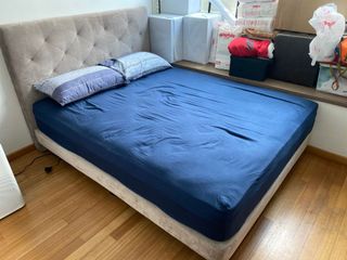 (Category: ) located in . Submitted by ssj888 (Listing ID 1083718352, Image 1). Description: .