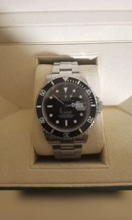(Category: ) located in . Submitted by eans.watches (Listing ID 1083675238, Image 1). Description: .