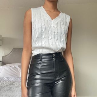 (Category: ) located in . Submitted by selenealex (Listing ID 1083700793, Image 1). Description: .