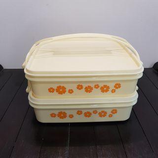Sushi container