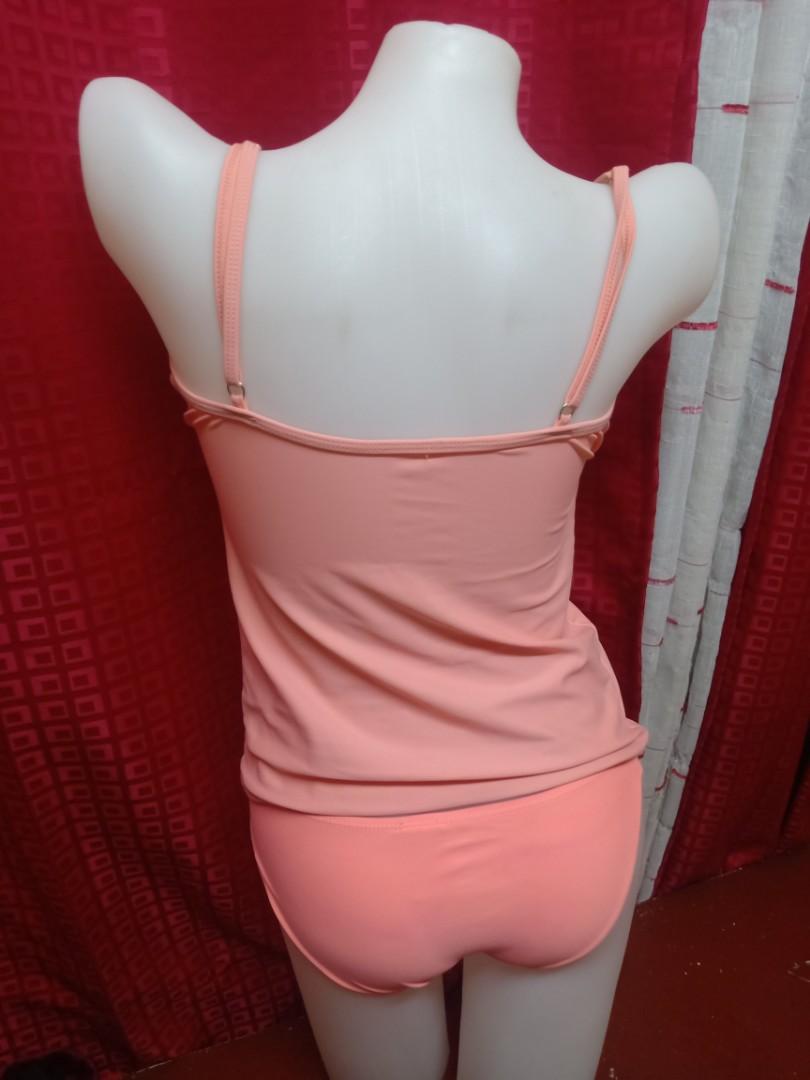 Tangkini sando (Category: Others Tops) located in Rizal. Submitted by zinshella (Listing ID 1083718778, Image 2). Description: never been worn papo kya good as new pa din.