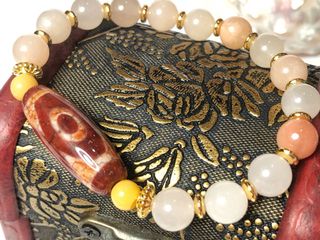 (Category: ) located in . Submitted by happiness_crystalgem (Listing ID 1083785068, Image 1). Description: .