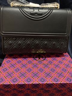 （分類：）位於 。 由 kindll 提交（商品編號 1083684361，圖片 1）。簡介： 。