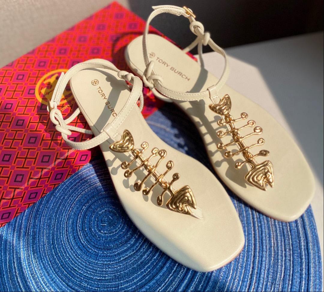 Tory Burch Capri Fish Sandal, 女裝, 鞋, Loafers - Carousell