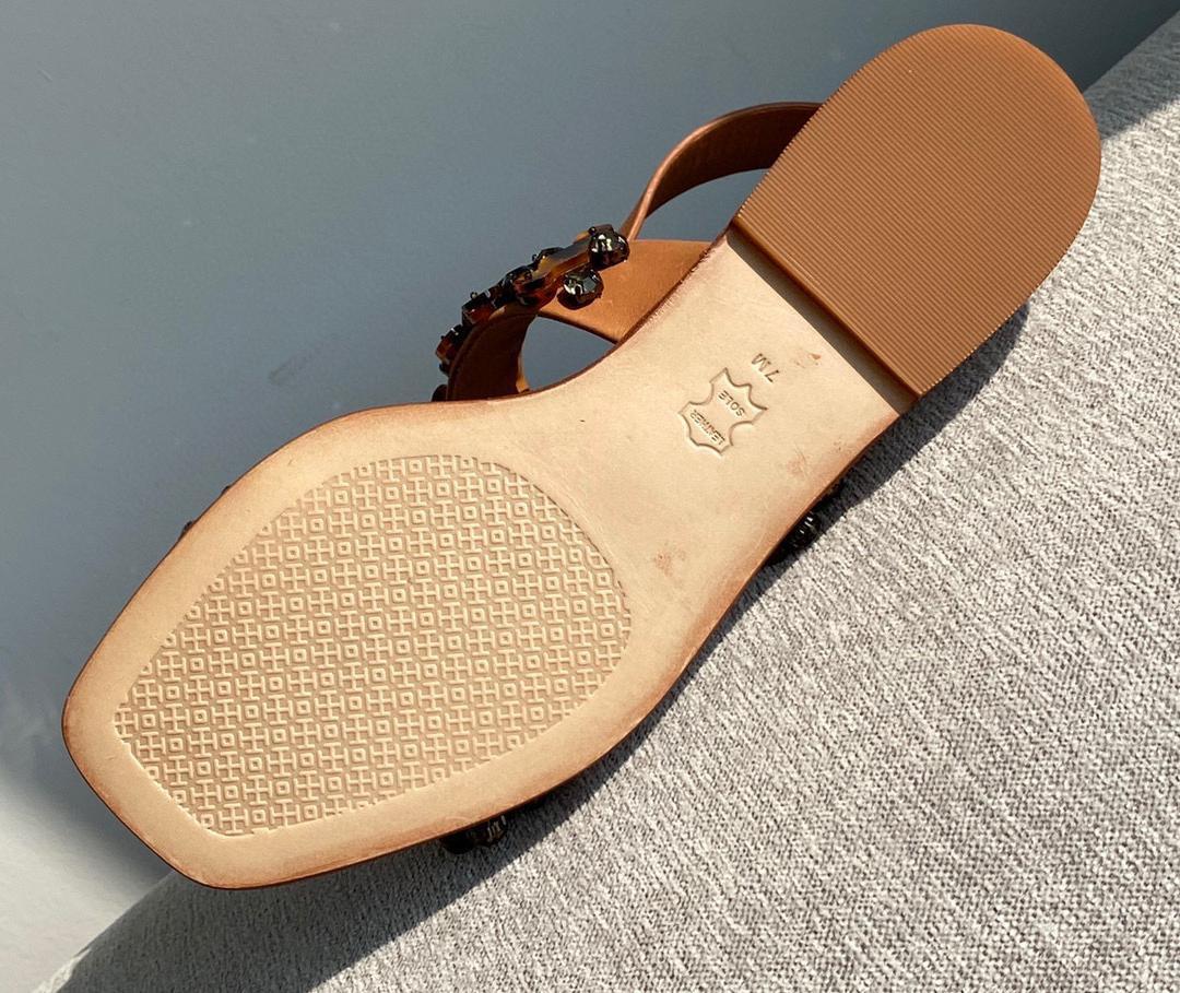 Tory burch delaney 2024 embellished flat sandal