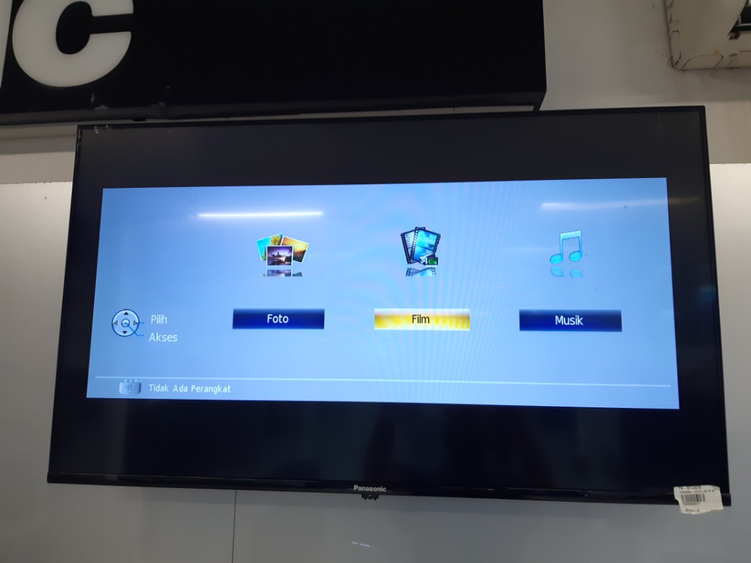 TV Panasonic TH-43G307G, Elektronik, TV \u0026 Perlengkapan Hiburan di Carousell