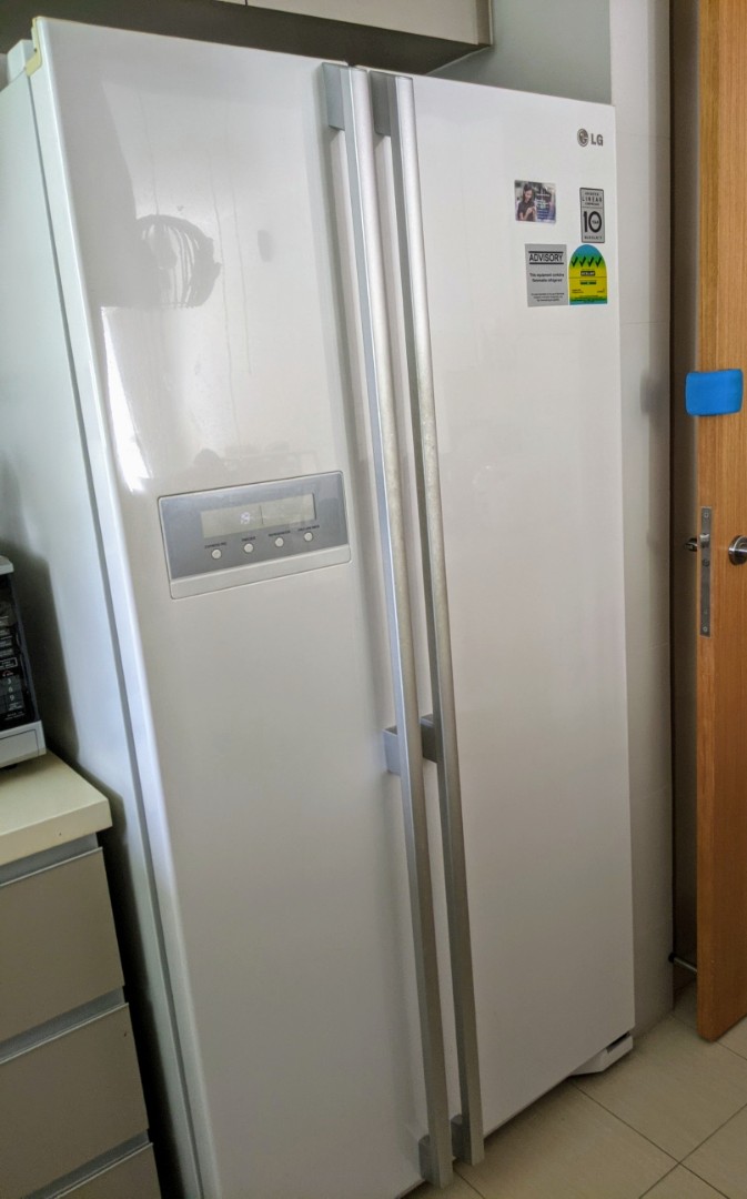 Lg double door store fridge white