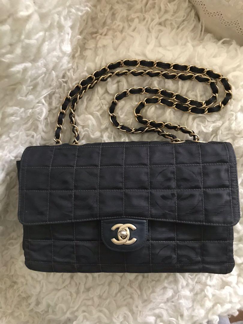 AUTHENTIC CHANEL Black Quilted Nylon FLAP BAG WITH CHAIN, Luxury