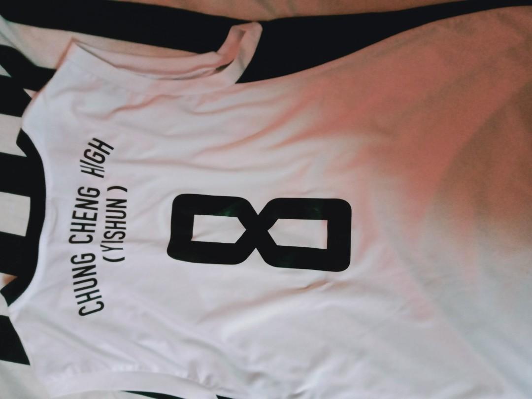 chung cheng high yishun basketball jersey, Men's Fashion, Activewear on