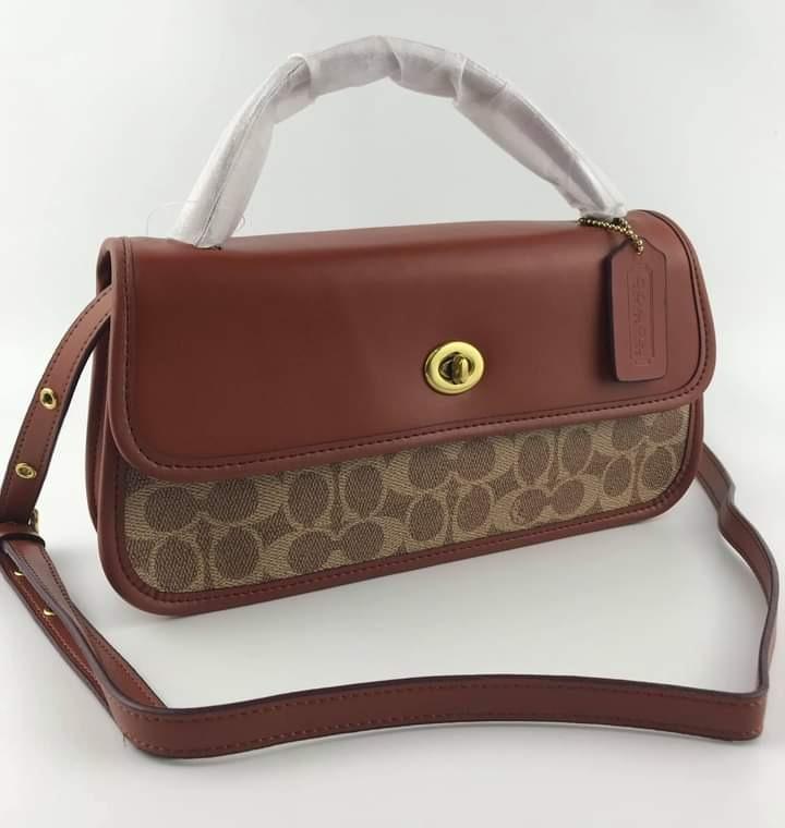 COACH Turnlock Clutch 10 W x 5 H x 2 D Women s Fashion Bags Wallets Cross body Bags on Carousell