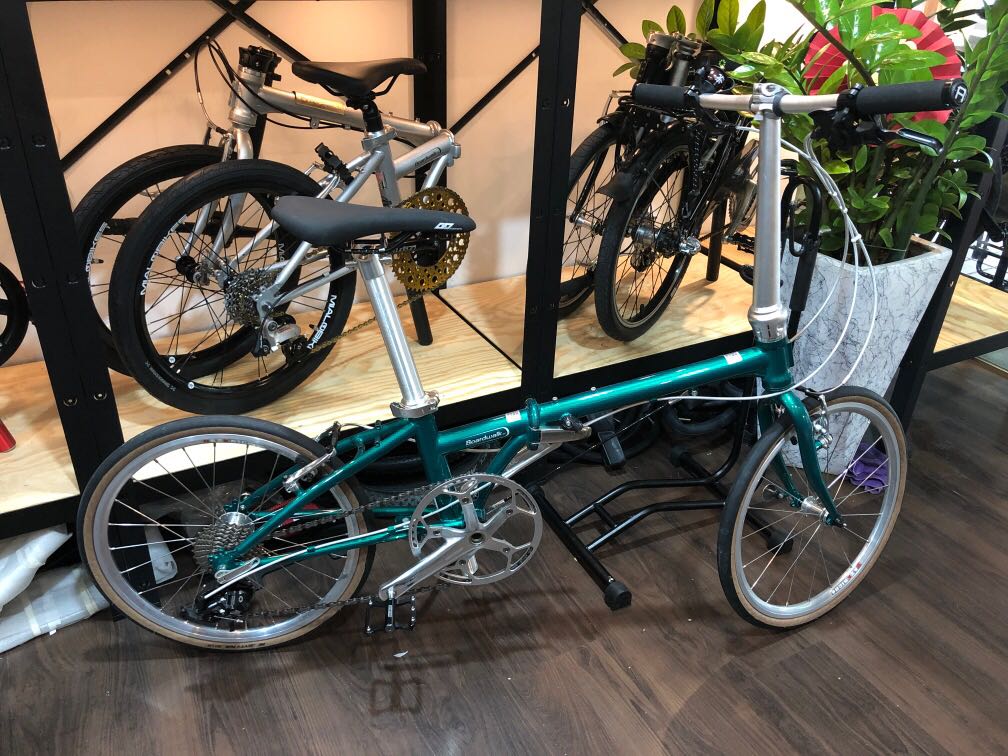 Dahon Boardwalk D7 Green Custom Build 9 speed Foldable Bike