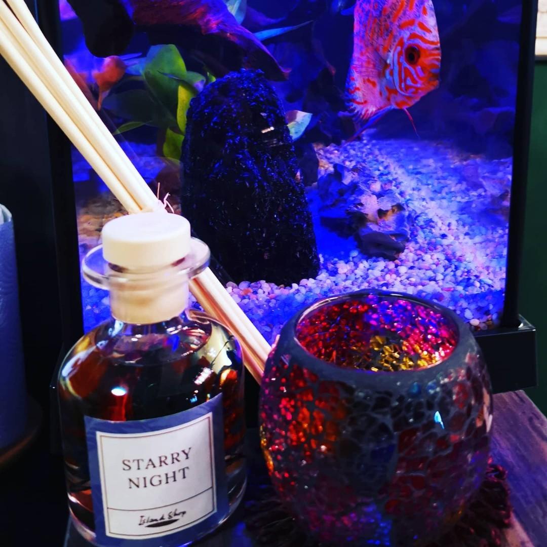Diffuser (Category: Home Fragrance) located in Singapore. Submitted by ridtzwanflores (Listing ID 1084076861, Image 3). Description: 8 different scents to choose from for your home this upcoming Hari Raya. Self pick up at Punggol Sumang Lane or delivery for only $10. Msg me now.