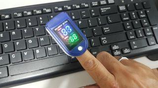 Fingertip Oximeter with Freebies