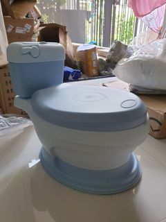 (Category: ) located in . Submitted by usoutlet (Listing ID 1084027537, Image 1). Description: .
