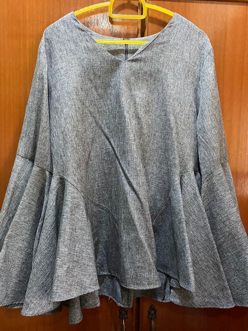 Grey Umbrella Sleeves Blouse