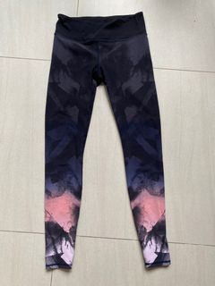 （分類：）位於 。 由 miristou 提交（商品編號 1083907899，圖片 1）。簡介： 。