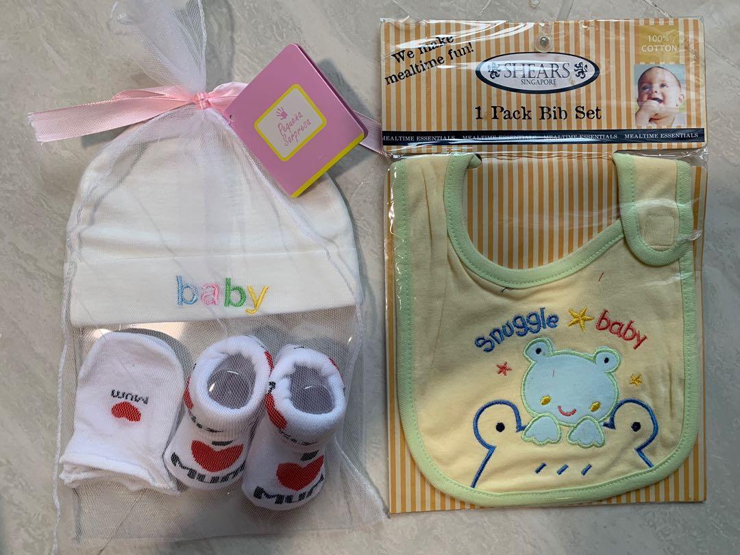 I Love Mum Baby Booties Mittens Cap Shears Bib Babies Kids Babies Kids Fashion On Carousell