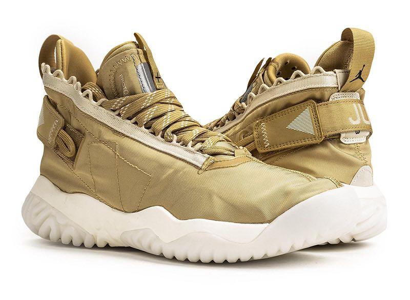 Jordan proto react gold deals