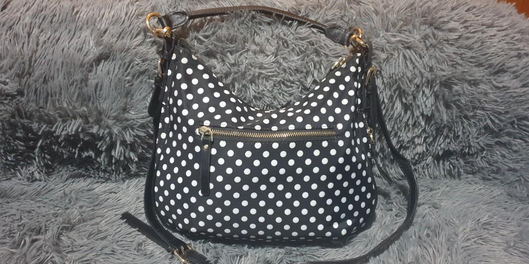 Ks (Category: Luxury Bags & Wallets) located in Manila. Submitted by greatcatch080 (Listing ID 1084033684, Image 3). Description: signs of usage.original ks.