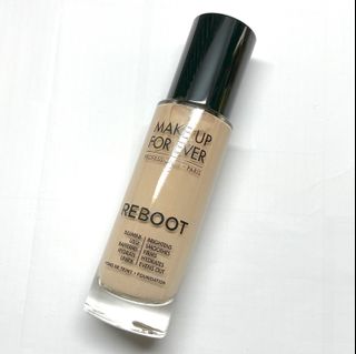 （分類：）位於 。 由 sellmakeup 提交（商品編號 1083953927，圖片 1）。簡介： 。