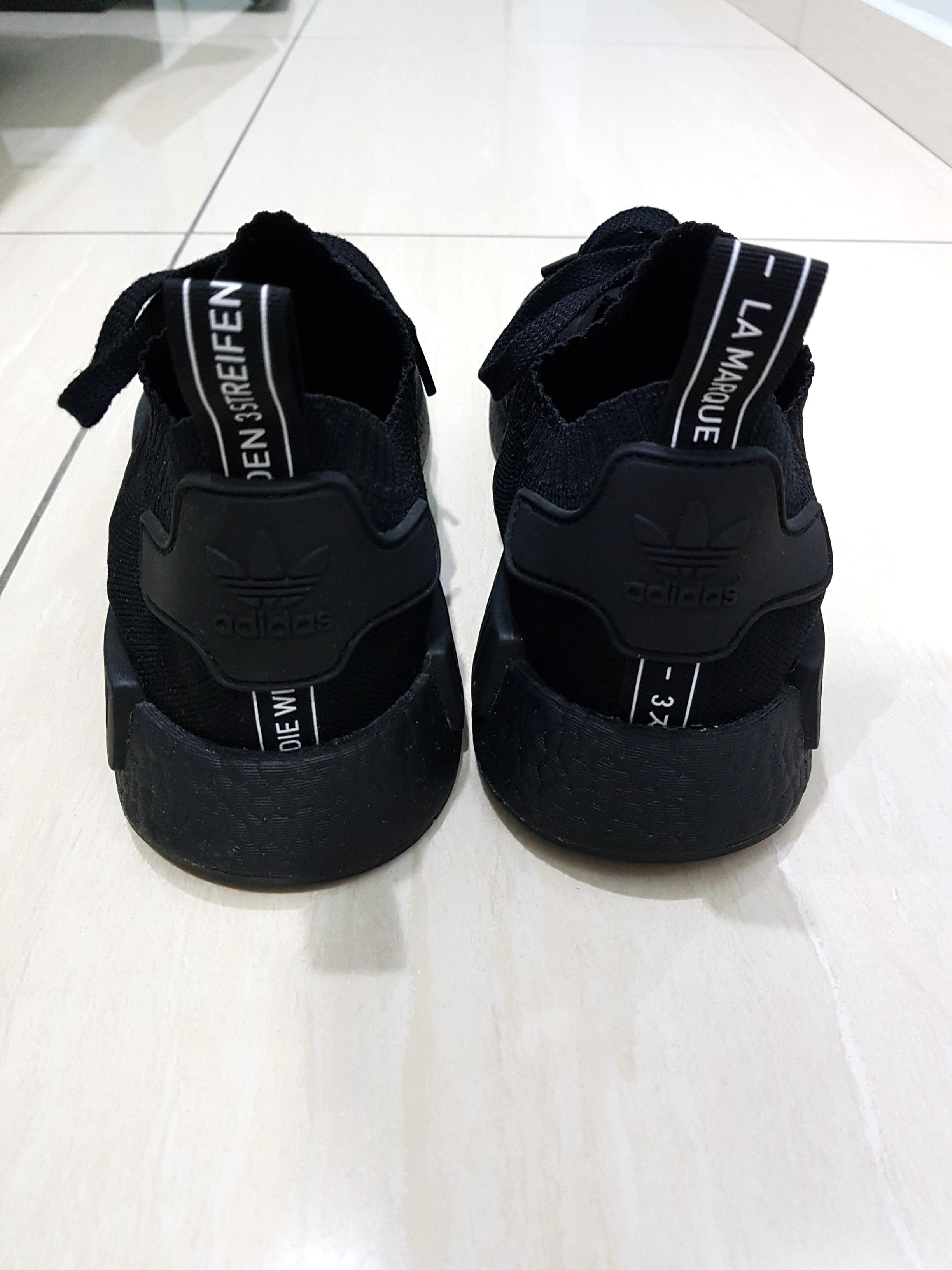 Adidas nmd hotsell japan fake