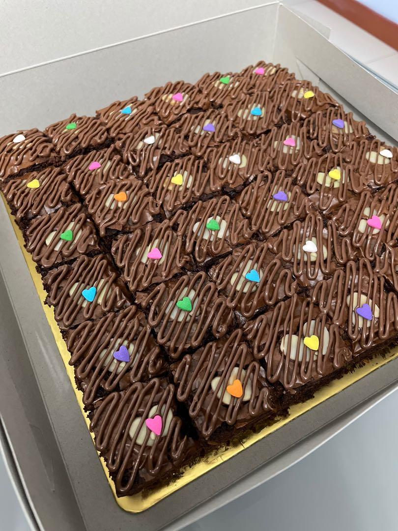 Lara On Twitter Ayshardzn Hi Thankyou Im Selling Brownies In Kl Selangor Area Classic Brownies 6 Rm 20 9 Rm38 Lotella Brownies Lotus Biscoff Nutella Topping 6 Rm 26 9 Rm 45 Biscoff Brownies