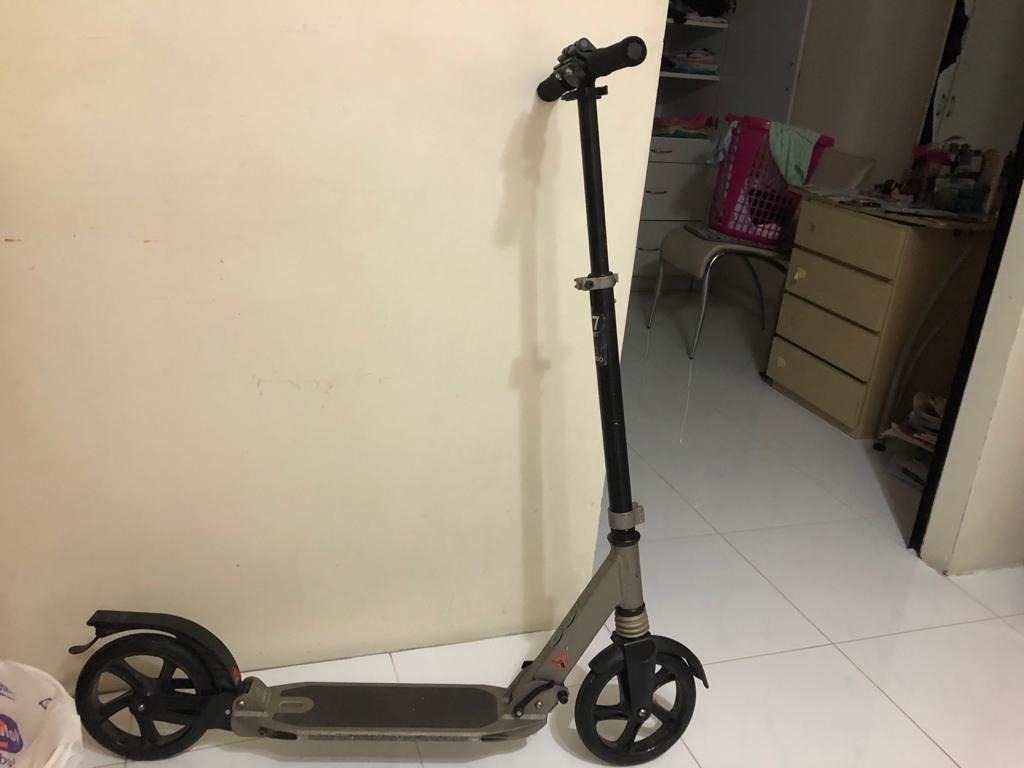 Oxelo Town7 Scooter, Sports Equipment, Bicycles & Parts, Bicycles on