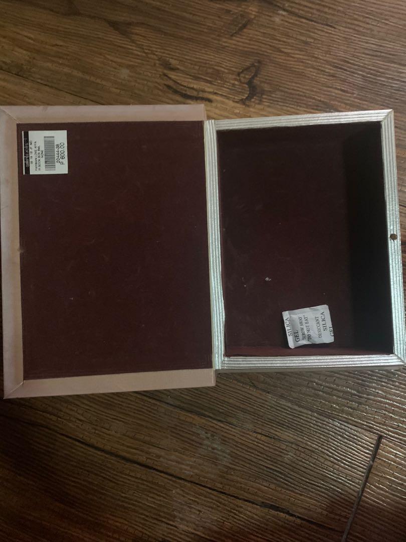 Paris Book Box (Category: Everything Else Others) located in Cainta. Submitted by summerda (Listing ID 1083957073, Image 2). Description: Like brand new. Only used it for decoration. Original Price: 600 RFS: Decluttering.