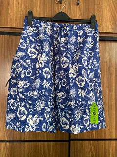 (Category: ) located in . Submitted by hellohellohelothere (Listing ID 1083888735, Image 1). Description: .
