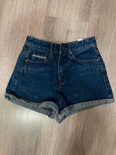 （分類：）位於 。 由 ching_chc 提交（商品編號 1084000864，圖片 1）。簡介： 。